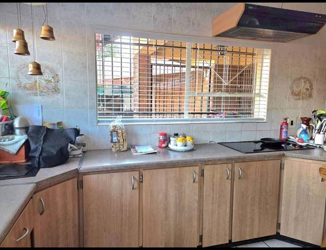 0 BEDROOM HOUSE FOR SALE IN WOODMERE